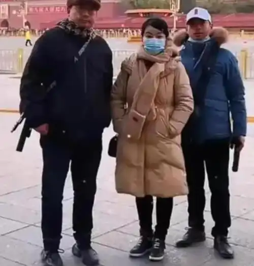 许敏夫妇送龙年祝福许妈气质与生俱来儿媳田静娘家开播人气高