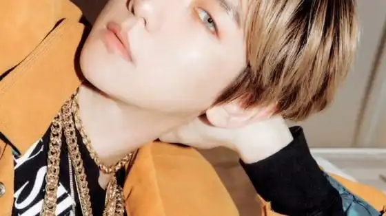 冷知识:边伯贤是为了勾引我出道的 给我吊成翘嘴了11ω11