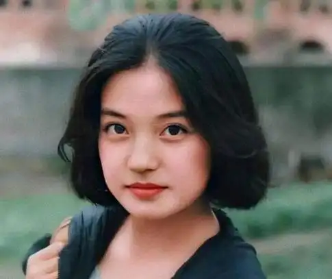 赵薇被封杀后,最惨的是妈妈魏启颖!丈夫去世,儿子离婚被分财产