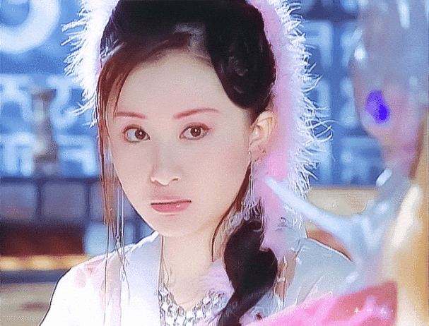 37岁舒畅整容脸引争议这还是我们认识的傻妞吗