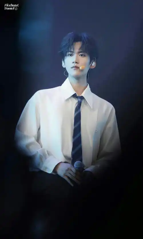 周柯宇唱给粉丝的一首歌##周柯宇新歌是他们说的那个地方