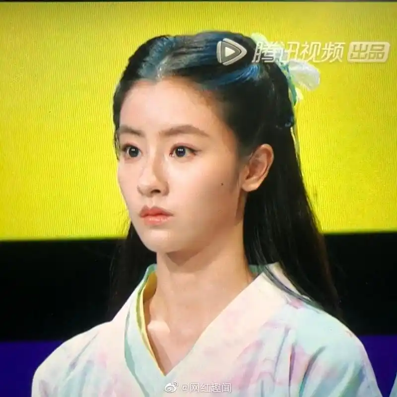 演了小龙女的毛晓慧现在又饰演了赵灵儿,这扮相怎么样?