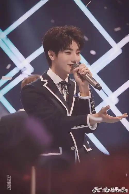 如何评价青春有你李振宁的颜值