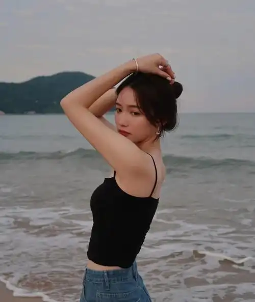 女生各种凹造型图片