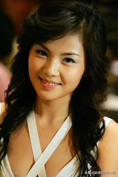 刘涛惊艳写真历年旧照集锦皮肤惹人嫉妒气质依旧如初