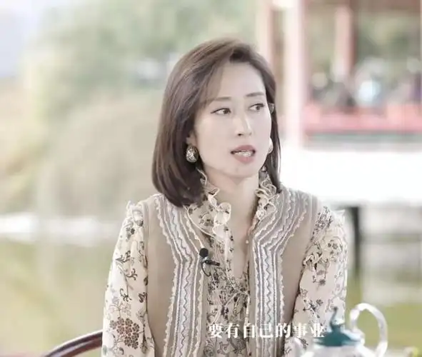 回顾刘敏涛嫁豪门独守空房7年离婚后重返荧屏今女儿成她的骄傲