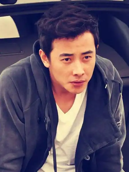 罗晋短发发型尽显型男魅力,男明星图片,发型图片