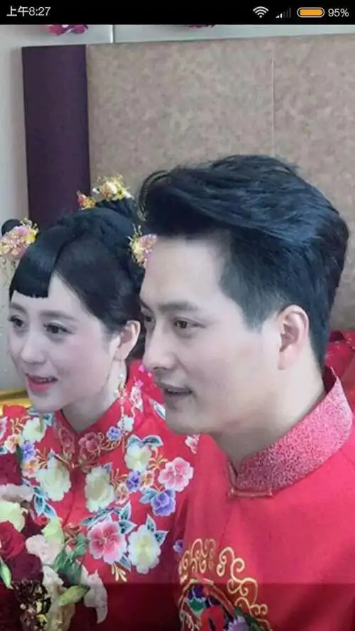 她是云飞前妻,老公星光大道成名后和她离婚,如今独自带女儿生活