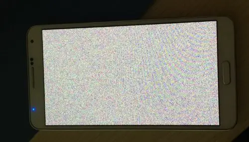 手机浸水了花屏全花能修么