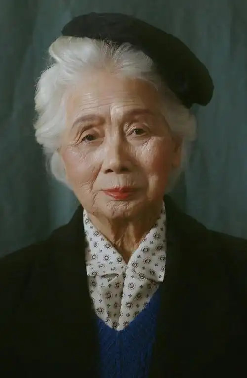 真正爱美的女人,怎么会因为一根皱纹,一丝白发,一处赘肉,从而放弃变美