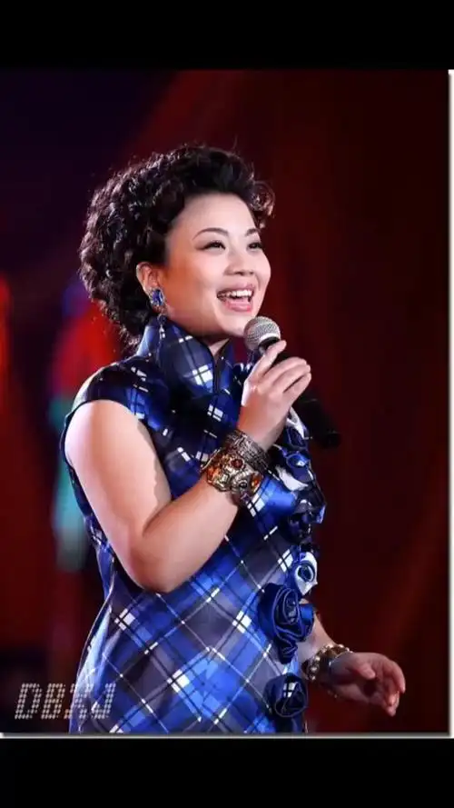 张也人美歌甜,喜欢听她的歌.