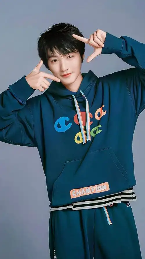 champion大中华区品牌代言人王俊凯##champion冠军王俊凯