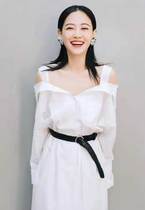 东北演员谭卓美图写真演员谭卓美图写真谭卓"一点就到家"剧