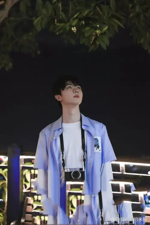 马嘉祺氛围感神图壁纸