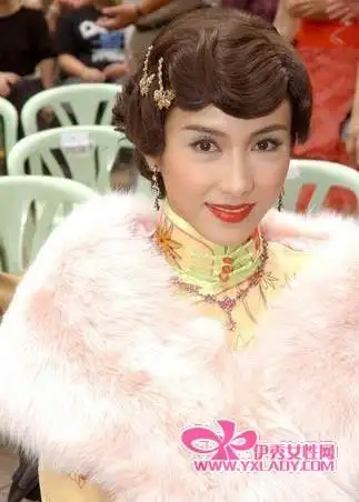 女星玩复古 谁有旧上海的风情:黎姿