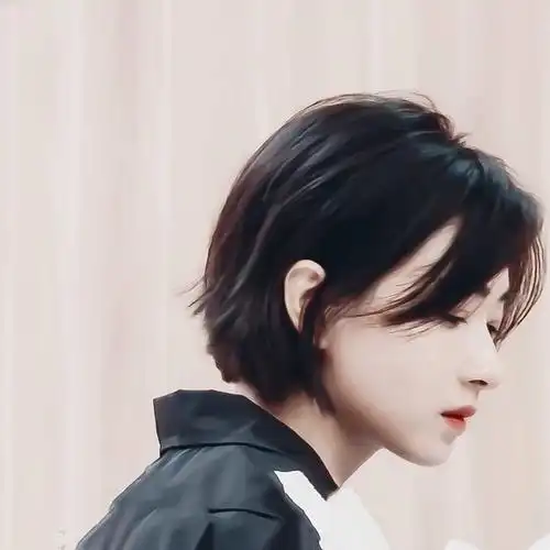 回应: 万茜美图楼