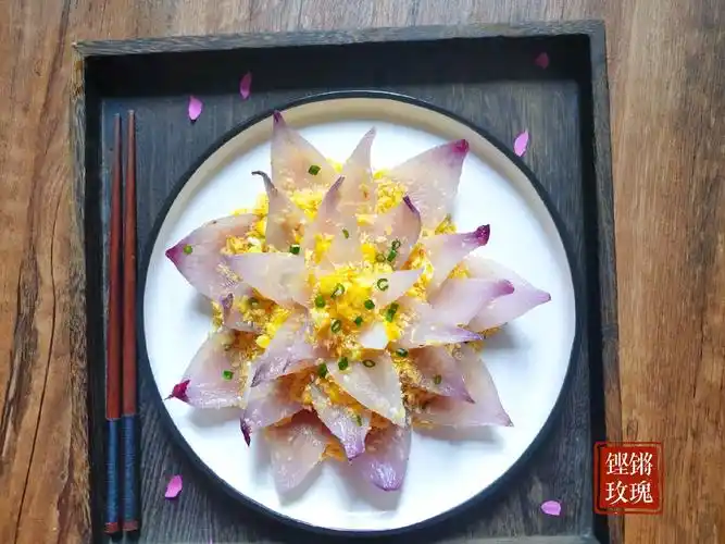 州城荷花的做法(荷花造型菜及做法)