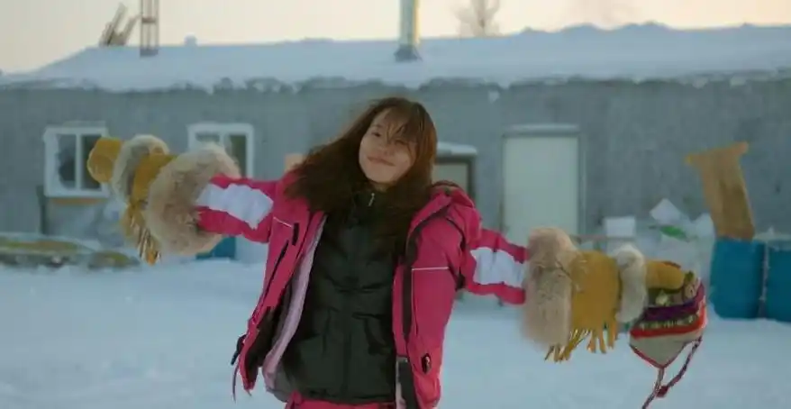 江一燕做公益十年却被骂,今隐婚生子?她的善良,是装出来的吗?