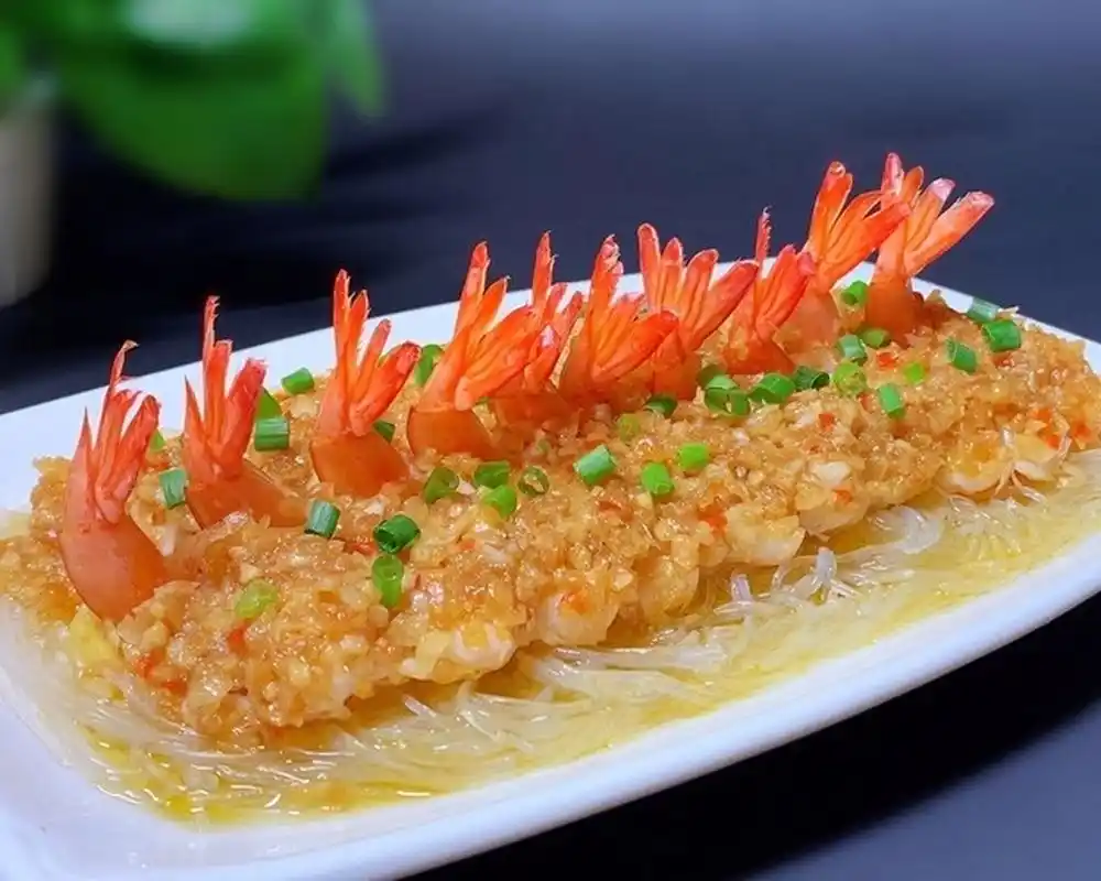 不胖95清蒸蒜蓉粉丝开背虾 今天给大家带好吃的来啦,清蒸蒜蓉粉丝虾