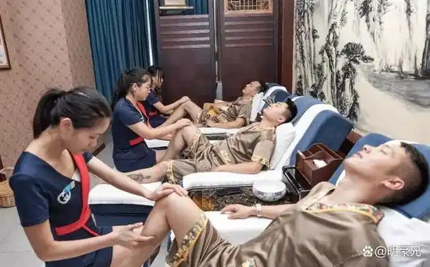 我在东莞开湘菜馆,目睹足浴店洗脚妹的双面人生