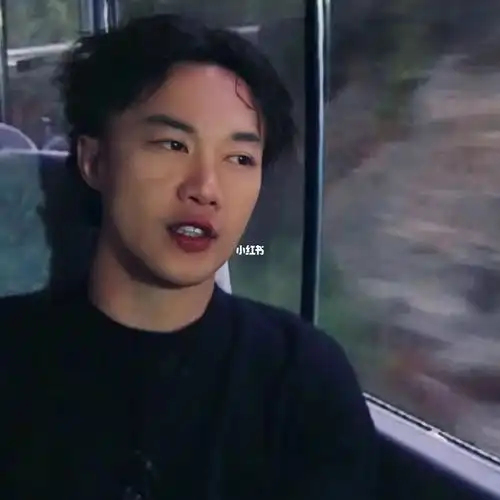 慢慢的我的歌单里只有eason的歌