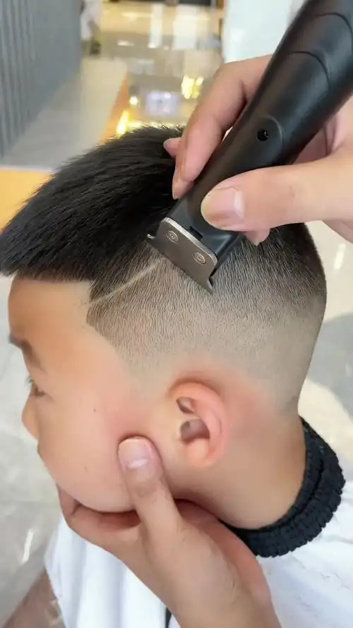 儿童发型雕刻与设计