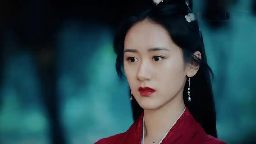 袁冰妍《听雪楼》红衣剧照图片壁纸