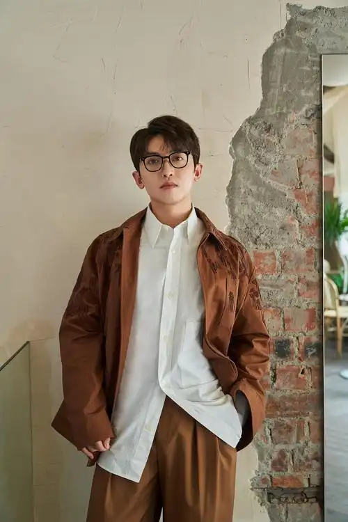 基本资料中文名称:姚译添英文名称:yitian yao中文别名:;姚pd类别