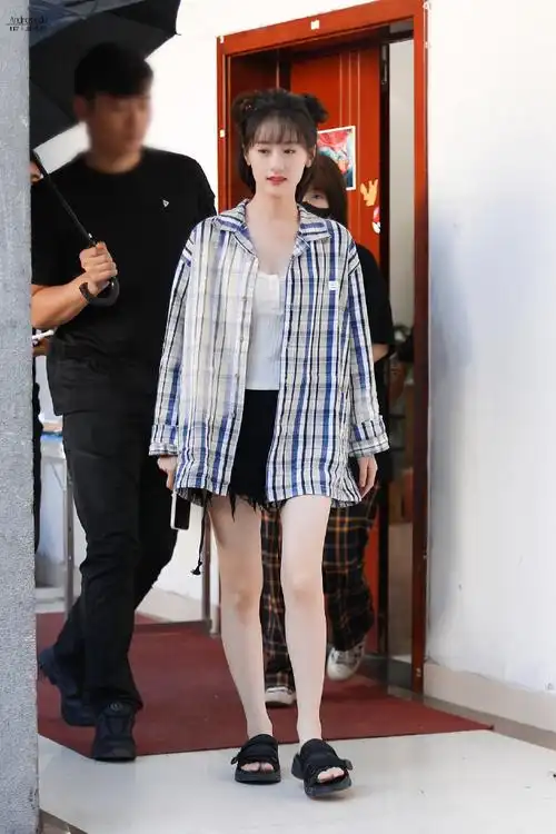 袁冰妍落花时节又逢君