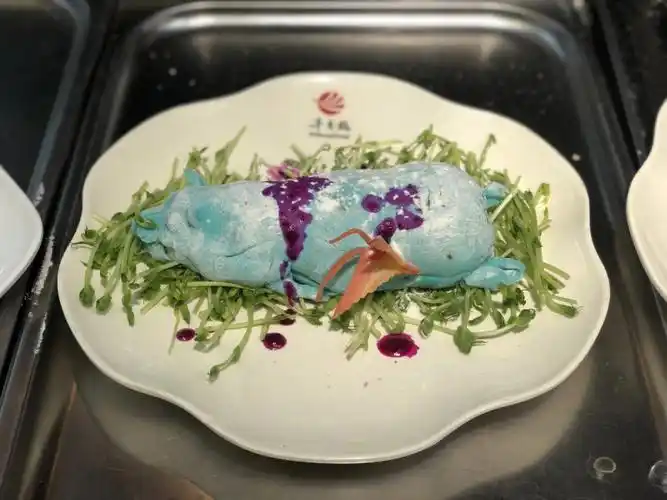 大家真厉害,学姐们摆盘摆得真好#四川美术学院  #饺子  #美院