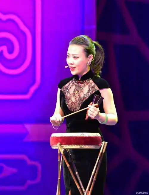 京韵大鼓是北方曲艺的一个曲种自它诞生至今已有一百多年的历史