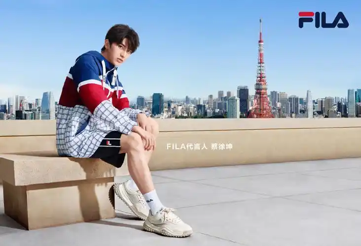 蔡徐坤相关图片