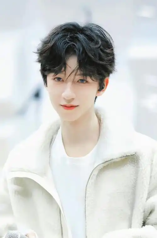 时代少年团外务##贺峻霖全团唯一0上星0主咖外务