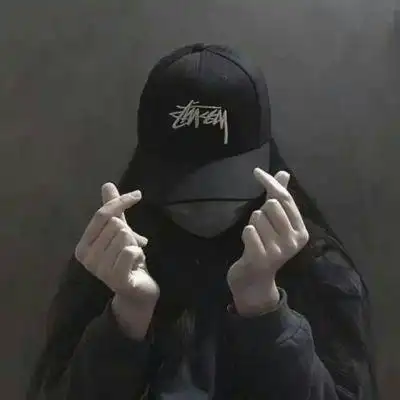 伤感头像伤感头像孤独一个人