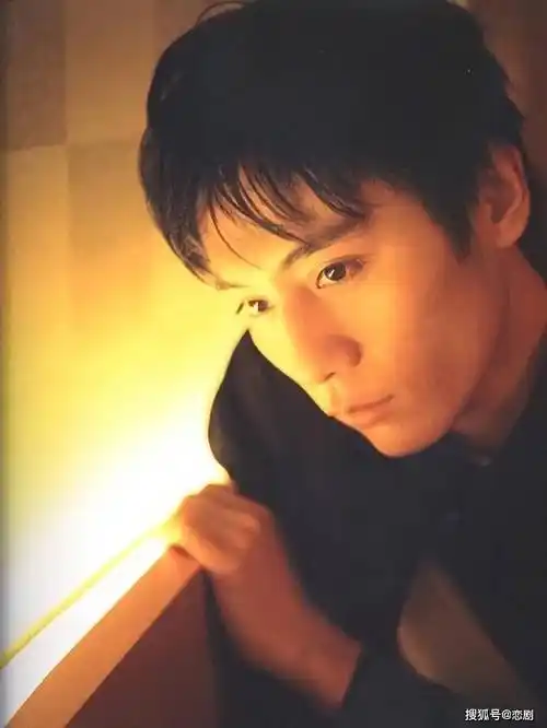 "三金影帝"刘烨年轻时有多帅?_电影_照片_眼睛