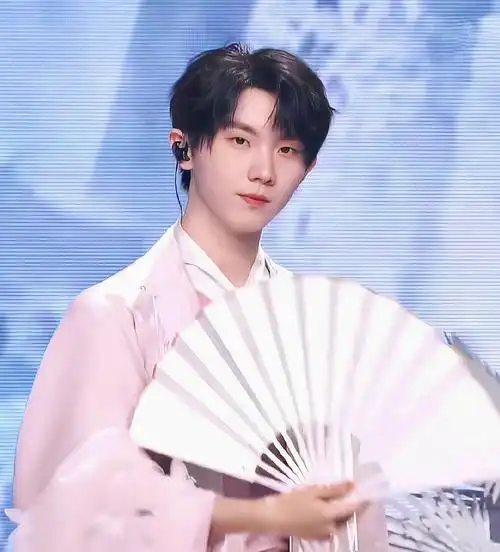 马嘉祺三周年演唱会神图