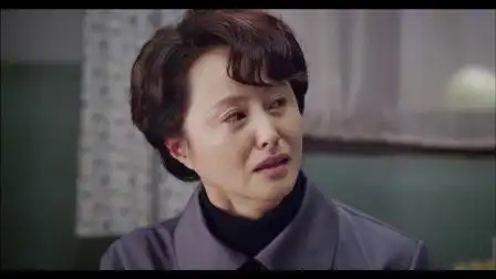 姐妹兄弟:周丽萍怨恨涌上心头,不愿原谅小雨,小雨跪地请求原谅