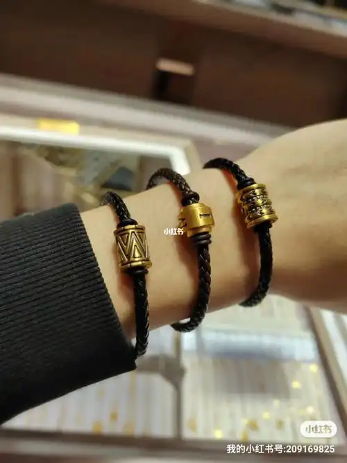 六福珠宝黑金男士复古手链手绳