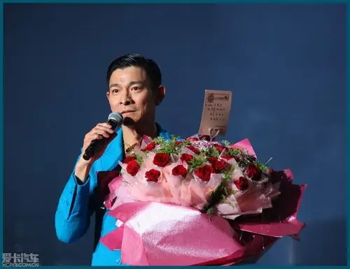 2011年刘德华上海演唱会.昨晚劲爆登场.彼此珍藏,永不忘记!