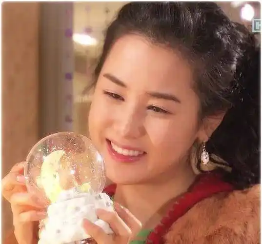 当初艳压宋慧乔,却因整容成为"网红"的她:这次终于美回来了_李多海