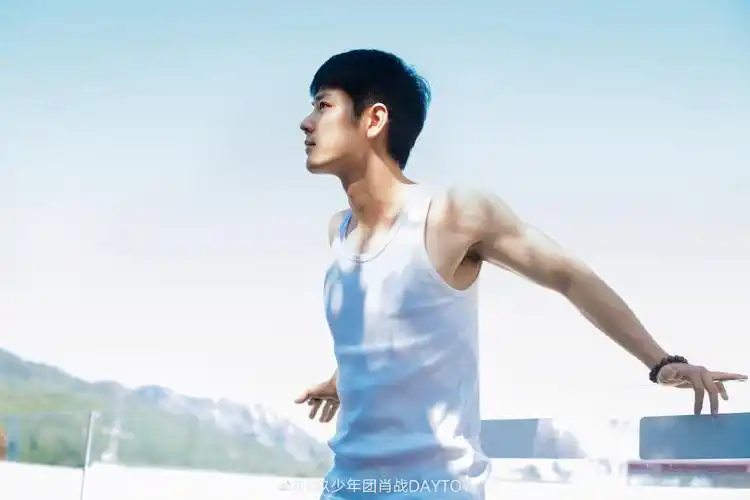 好想知道每张照片拍摄时的原因啊 676/ 6肖战绿洲分享风景照,每一张