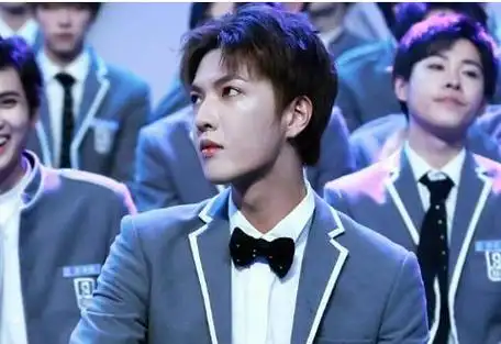 风暴舞阿古喜欢谁 扮演者董岩磊山东哪里人富二代资料介绍-风君歌曲