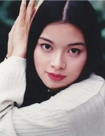 因阿朱走红被泼脏水后退圈改卖保险现状怎么样了