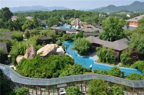 汤池温泉度假区