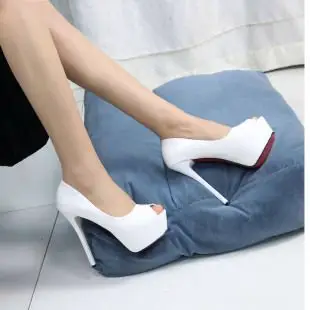 纯白色漆皮鱼嘴高跟鞋女春秋单鞋细跟防水台简单恨天高亮皮面14cm