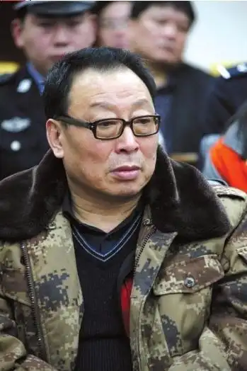 深航原高级顾问李泽源是此案第一被告人.