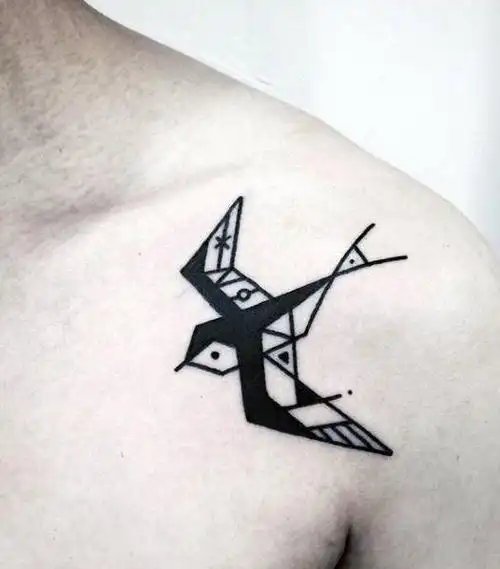 黑色简约别致的男生胸部纹身图案3