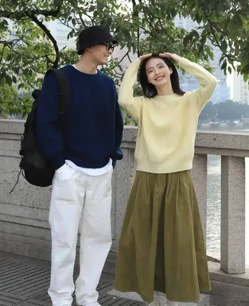 160cm女孩和175cm男友,教科书般的情侣穿搭,甜度堪比偶像剧!