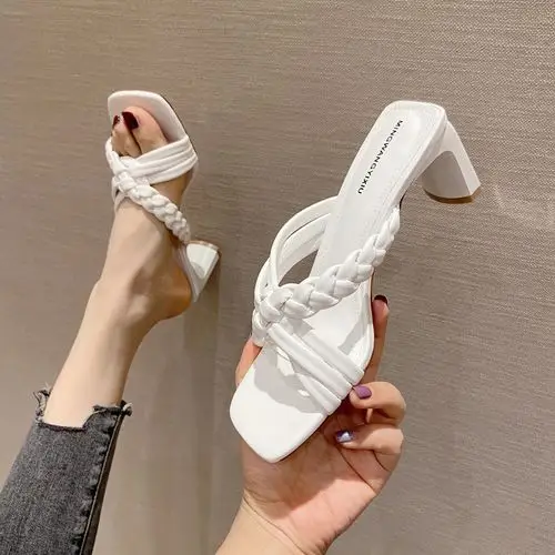 2021春夏新品麻花编织拖鞋露趾一字拖显瘦粗跟凉拖气质高跟鞋女