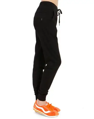 舒适个性 女式黑色运动裤 时尚休闲